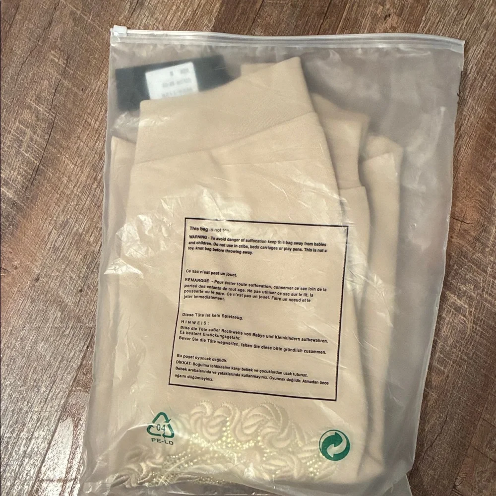 Left Point - Picture 2 of 2